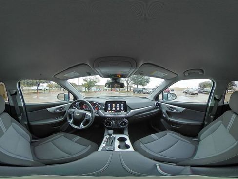 Used 2025 Chevrolet Blazer LT image 42