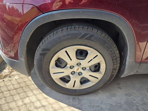Used 2016 Chevrolet Trax LS FWD image 3