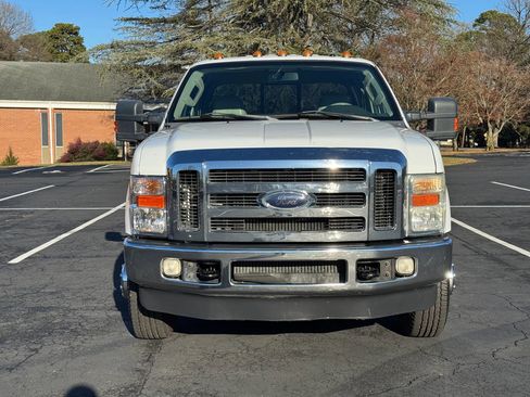 Used 2008 Ford F350 Lariat image 3