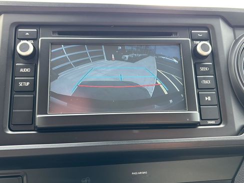 Used 2019 Toyota Tacoma SR AWD/4WD image 17