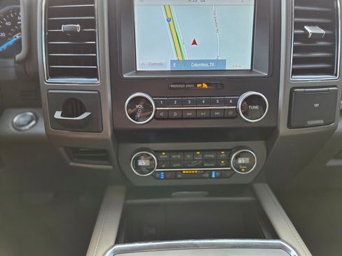 Used 2021 Ford Expedition XLT RWD image 26