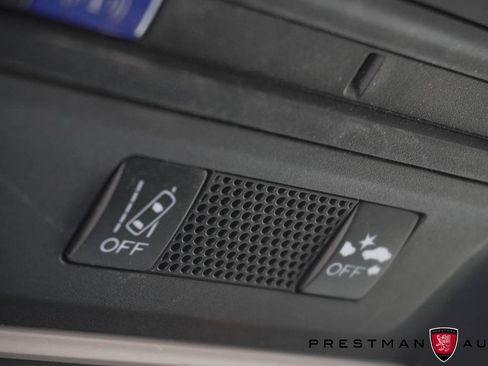 Used 2022 Subaru Crosstrek 2.0i Premium w/ Popular Package #3 image 32