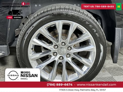 Used 2018 Cadillac Escalade Luxury image 14