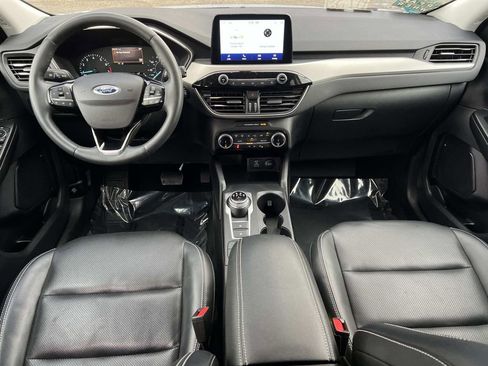 Used 2022 Ford Escape SEL w/ Class II Trailer Tow Package image 3