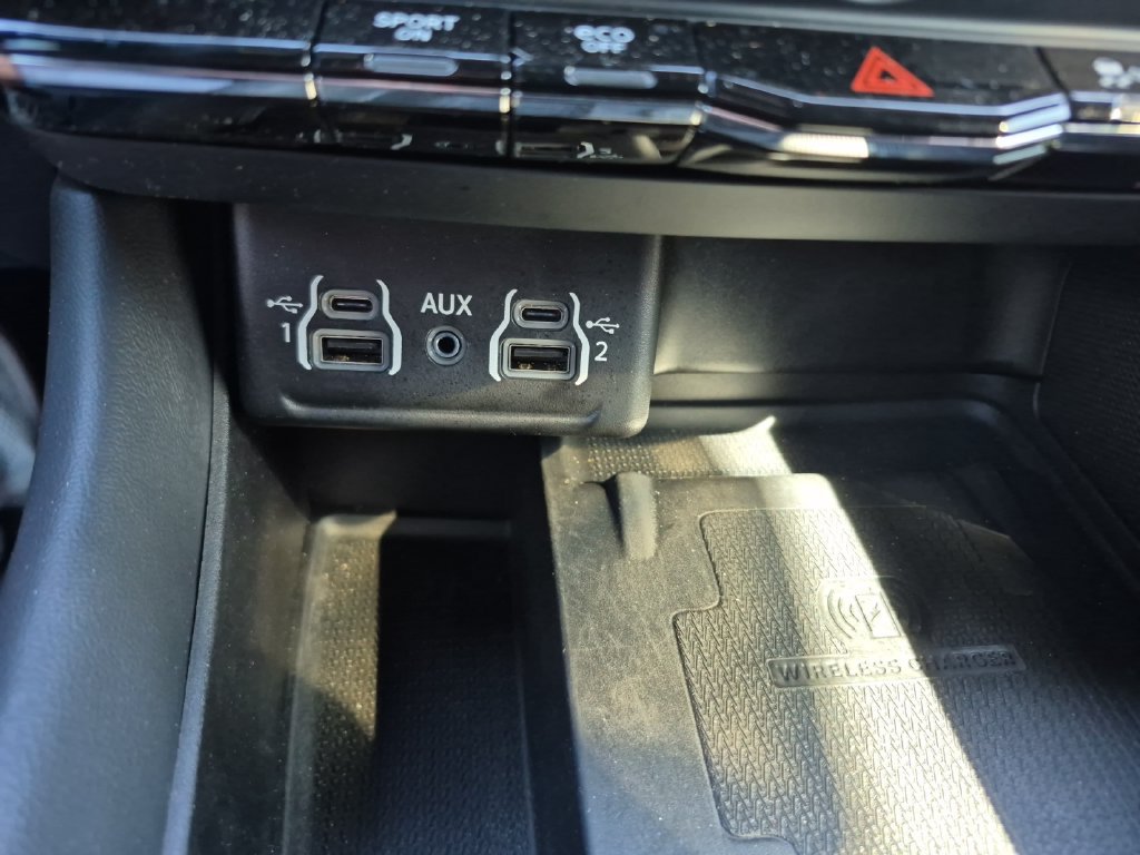 Used 2024 Dodge Durango R/T RWD image 24
