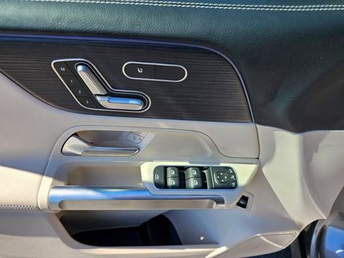 New 2026 Mercedes-Benz GLB 250 4MATIC image 20