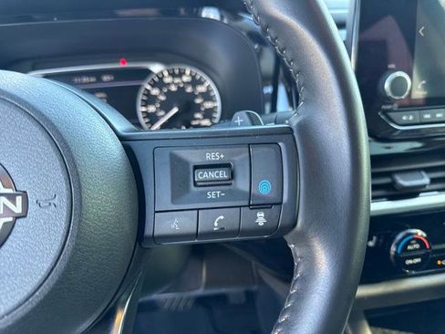 Certified 2024 Nissan Pathfinder SV image 15