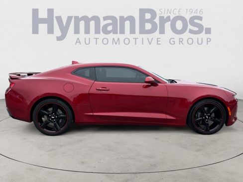 Used 2018 Chevrolet Camaro SS image 2