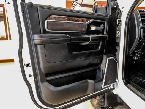 Used 2020 RAM 3500 Laramie image 38