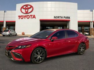 Used 2024 Toyota Camry SE video 1