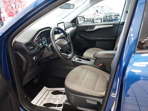 Used 2022 Ford Escape SE w/ Cold Weather Package AWD/4WD image 25