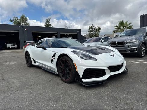 Used 2019 Chevrolet Corvette Grand Sport image 3