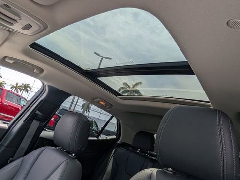 Used 2023 Buick Encore GX Essence w/ Experience Buick Package FWD image 18
