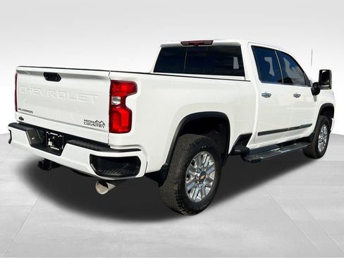 Used 2024 Chevrolet Silverado 2500 High Country image 8