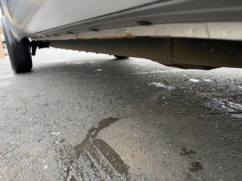 Used 2010 Toyota Tundra 2WD Double Cab image 5