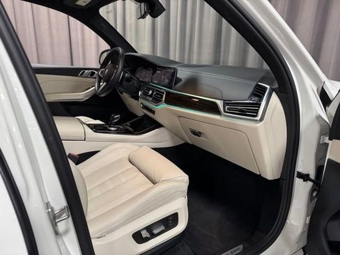 Used 2020 BMW X5 sDrive40i w/ M Sport Package image 8