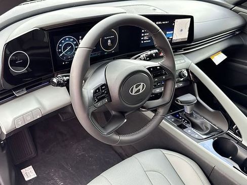 New 2025 Hyundai Elantra Limited w/ Cargo Package image 26