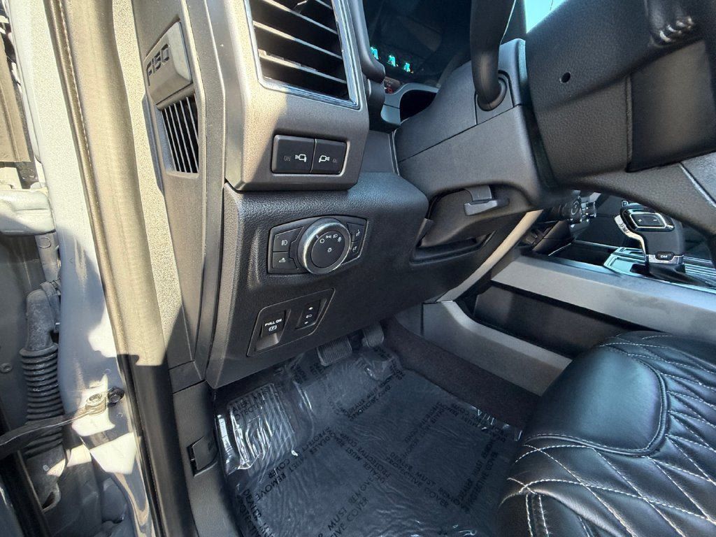 Used 2020 Ford F150 XLT w/ Equipment Group 302A Luxury AWD/4WD image 19