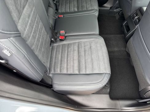 New 2026 Mitsubishi Outlander AWD image 27