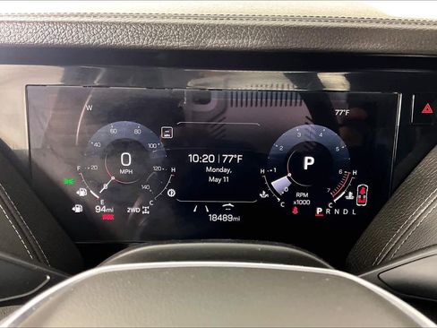 Used 2025 GMC Yukon Denali AWD/4WD image 25