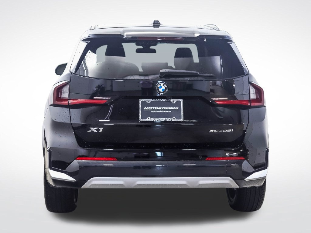 Used 2026 BMW X1 xDrive28i w/ Convenience Package AWD/4WD image 4