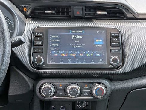 Used 2024 Nissan Kicks SV FWD image 18