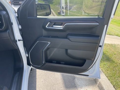 Used 2023 GMC Sierra 1500 SLT image 24