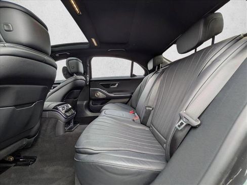 Used 2022 Mercedes-Benz S 500 4MATIC image 21
