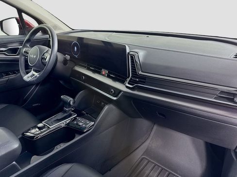 Used 2025 Kia Sportage SX image 32