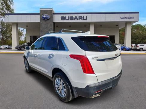 Used 2017 Cadillac XT5 FWD image 4