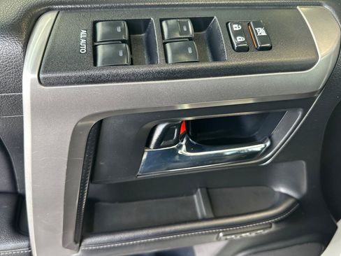 Certified 2018 Toyota 4Runner Limited AWD/4WD image 10