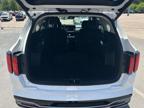 Certified 2023 Kia Sorento SX FWD image 28