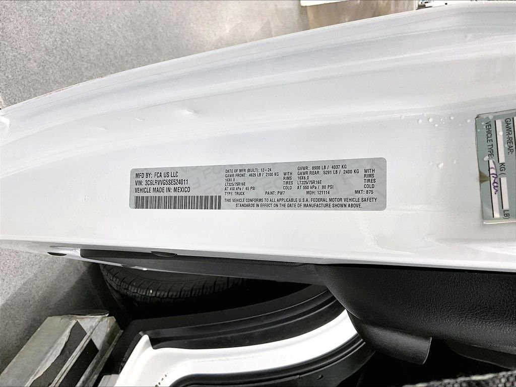 Used 2025 RAM ProMaster 2500 w/ U-Haul Equipment Group FWD image 30