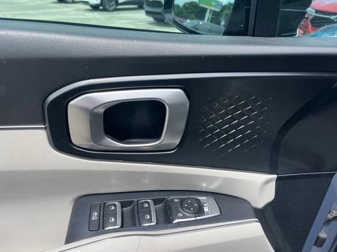 Used 2022 Kia Sorento S w/ Panoramic Sunroof Package FWD image 12