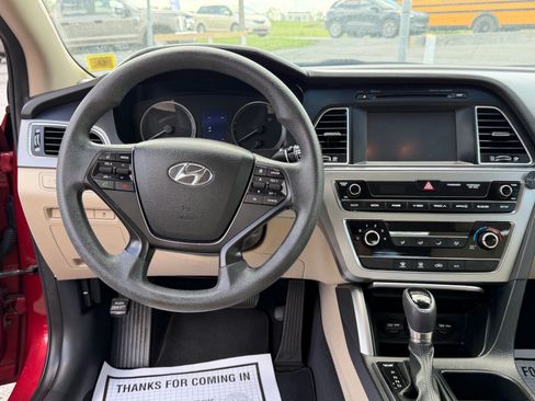 Used 2016 Hyundai Sonata SE FWD image 13