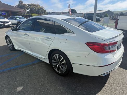 Used 2019 Honda Accord Touring image 6