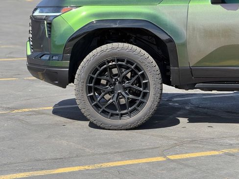 Used 2024 Lexus GX 550 w/ Accessory Package (Z1) image 8