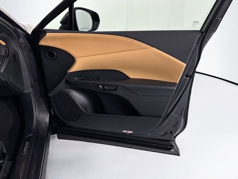 Used 2025 Lexus RX 350 FWD w/ Accessory Package image 25