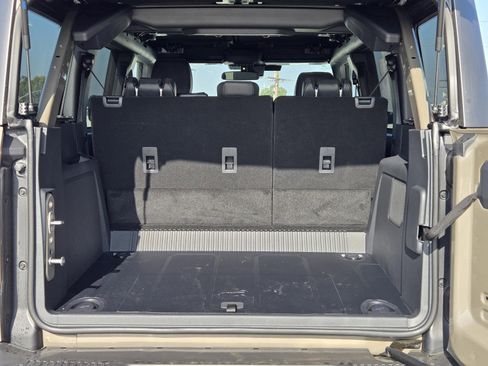 New 2025 Ford Bronco Badlands image 28