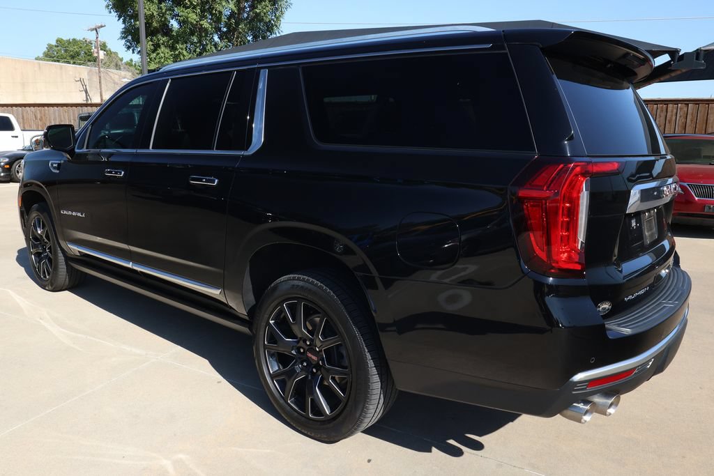 Used 2023 GMC Yukon XL Denali RWD image 7