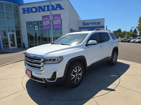 Used 2023 GMC Acadia SLT image 1