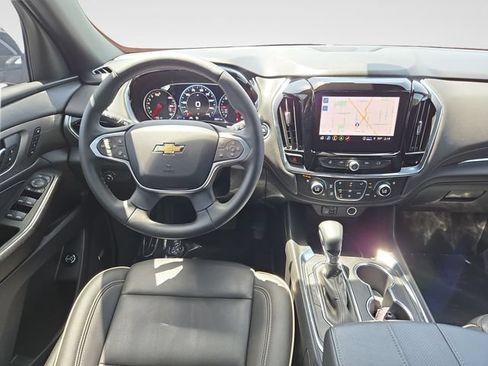 Used 2023 Chevrolet Traverse Premier AWD/4WD image 10