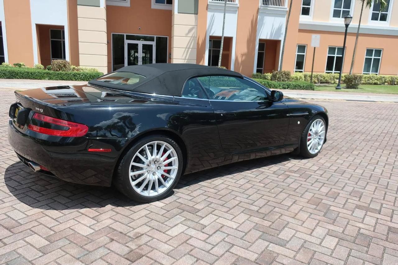 Used 2006 Aston Martin DB9 Volante RWD image 25