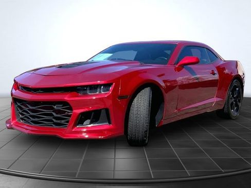 Used 2015 Chevrolet Camaro SS w/ RS Package RWD image 4