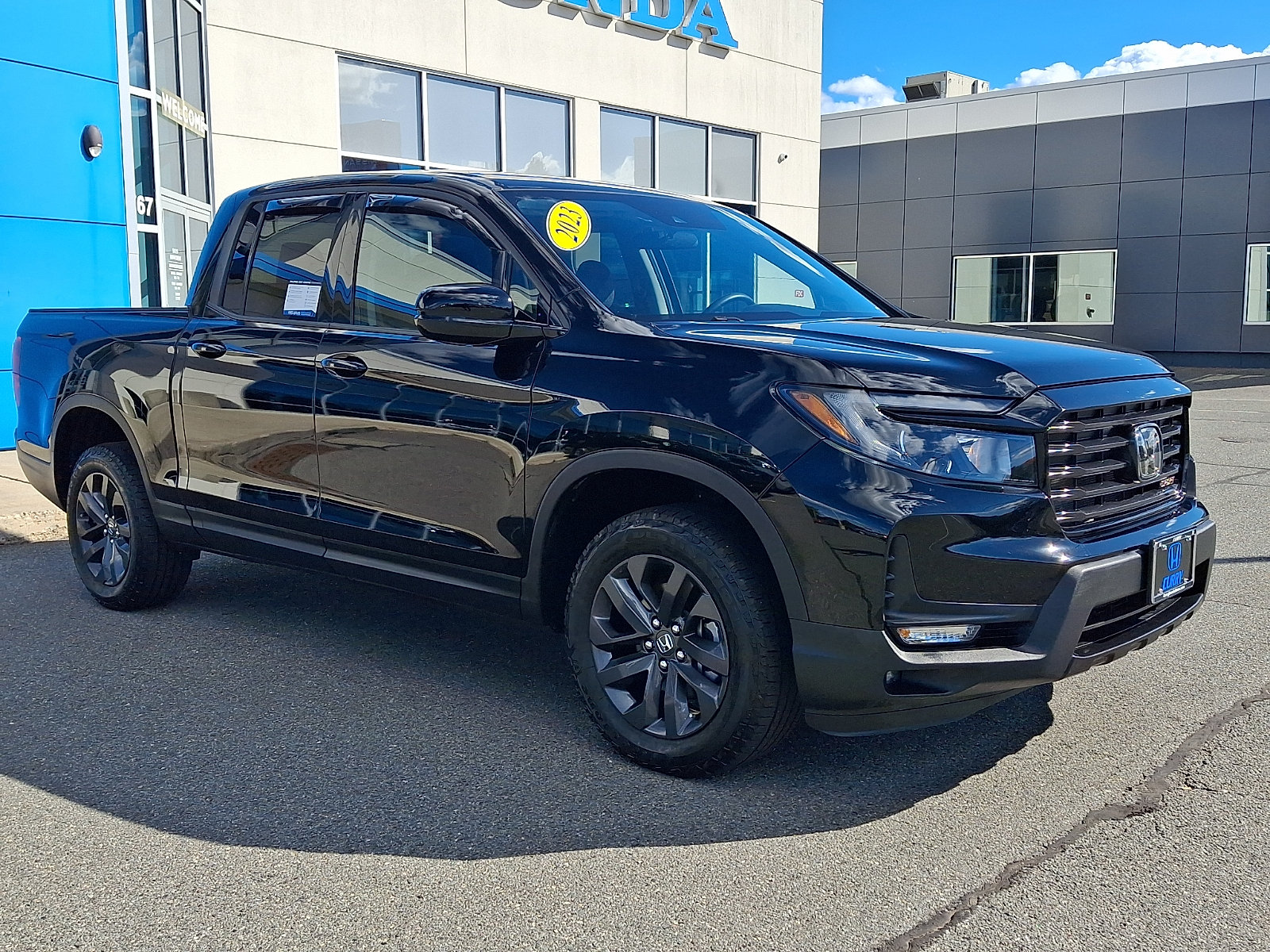 Used 2023 Honda Ridgeline Sport image 3