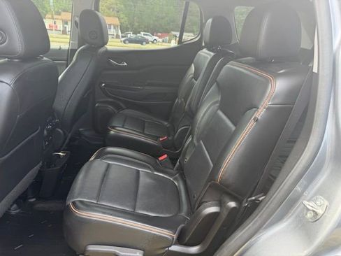 Used 2021 GMC Acadia AT4 w/ Technology Package image 12