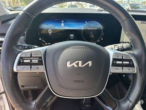 Certified 2024 Kia Telluride SX Prestige AWD/4WD image 19