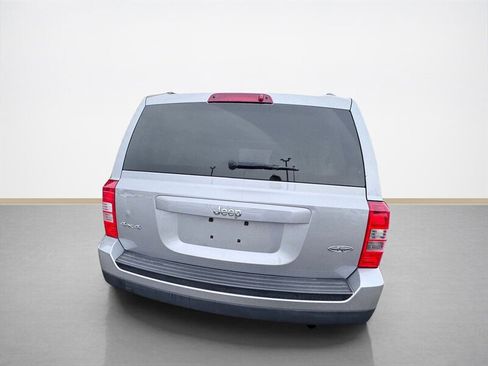 Used 2015 Jeep Patriot High Altitude image 5