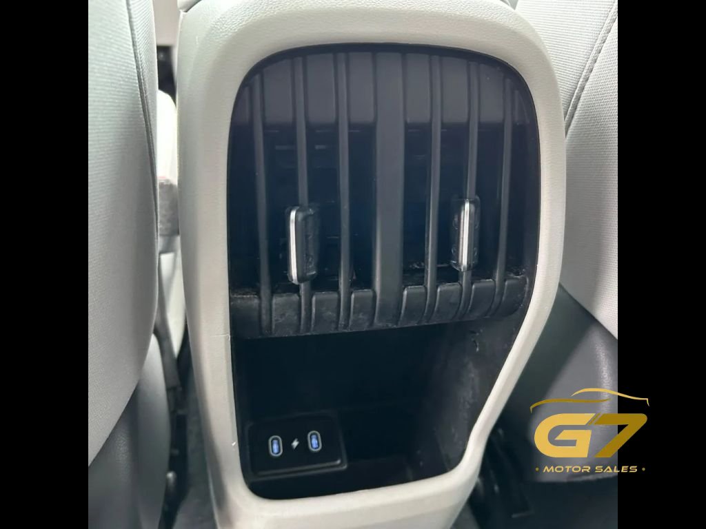 Used 2025 Hyundai Kona SEL FWD image 21