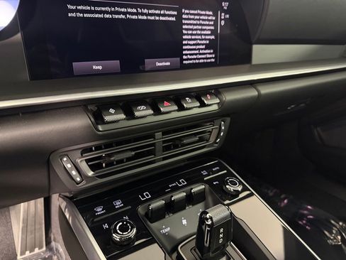 Certified 2024 Porsche 911 Carrera GTS w/ Premium Package image 23